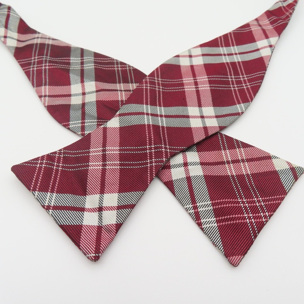Jos A Bank Bow Tie Red White Plaid 2.25" Wide Silk USA